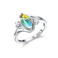 Anillo geométrico ovalado con detalles de circonia